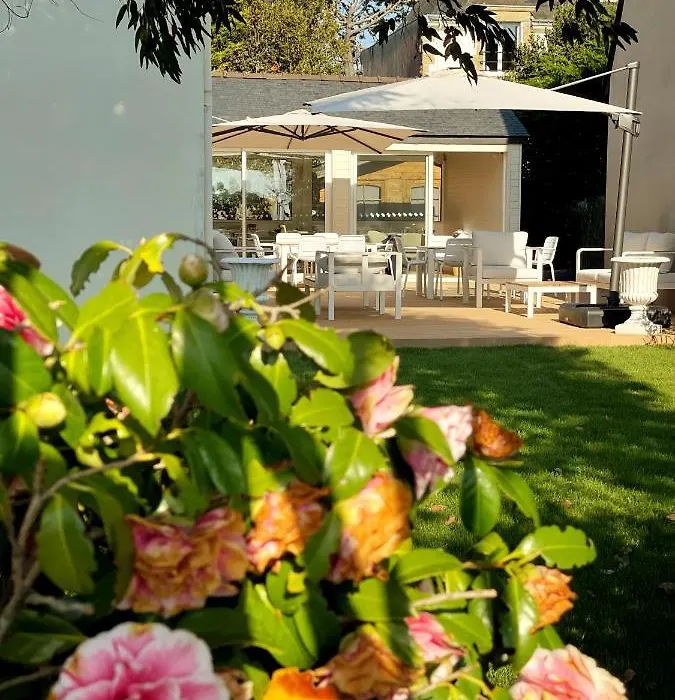 Hotel La Licorne-1